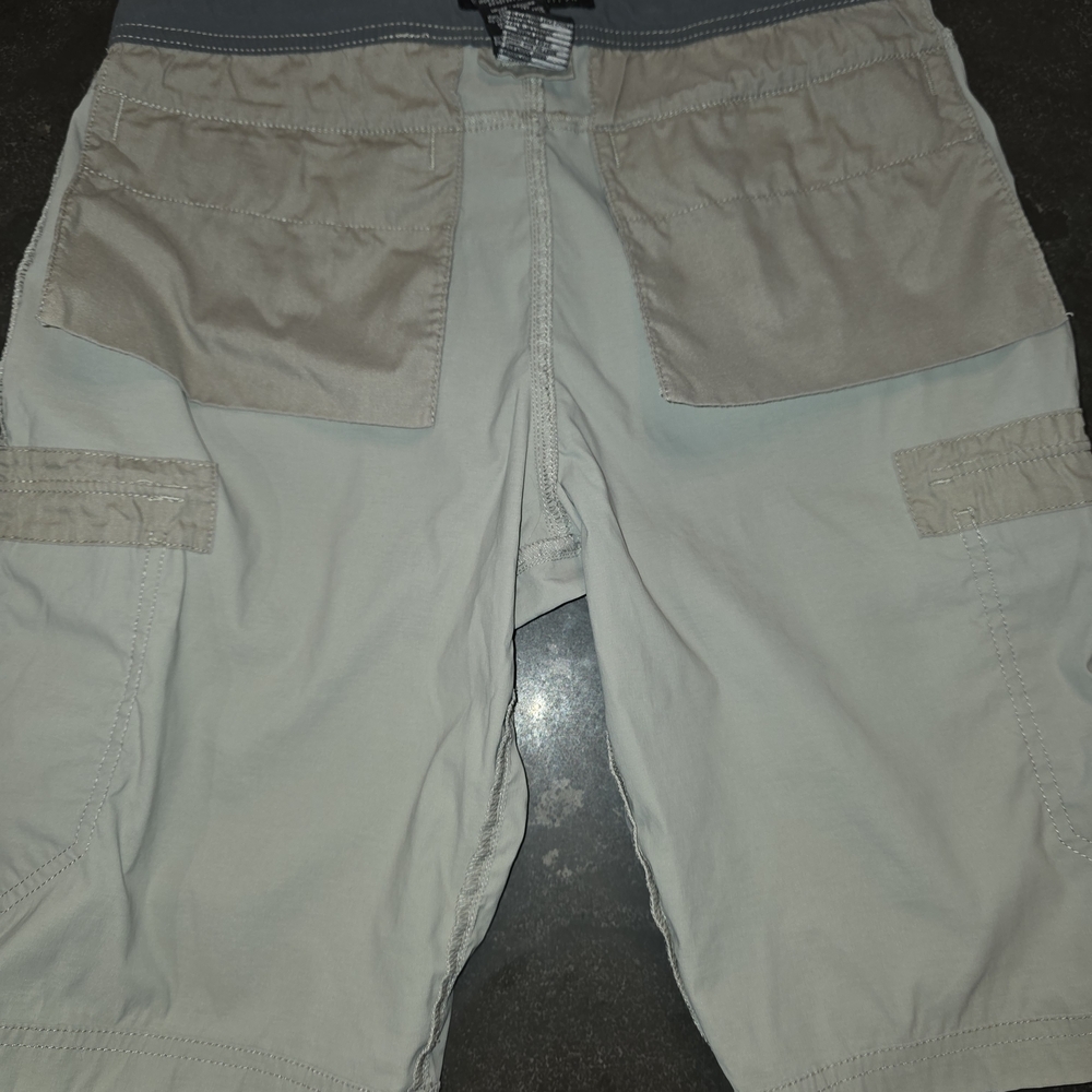 Men's Expedition Hybrid Shorts for Versatile Wear - Picture 12 of 13